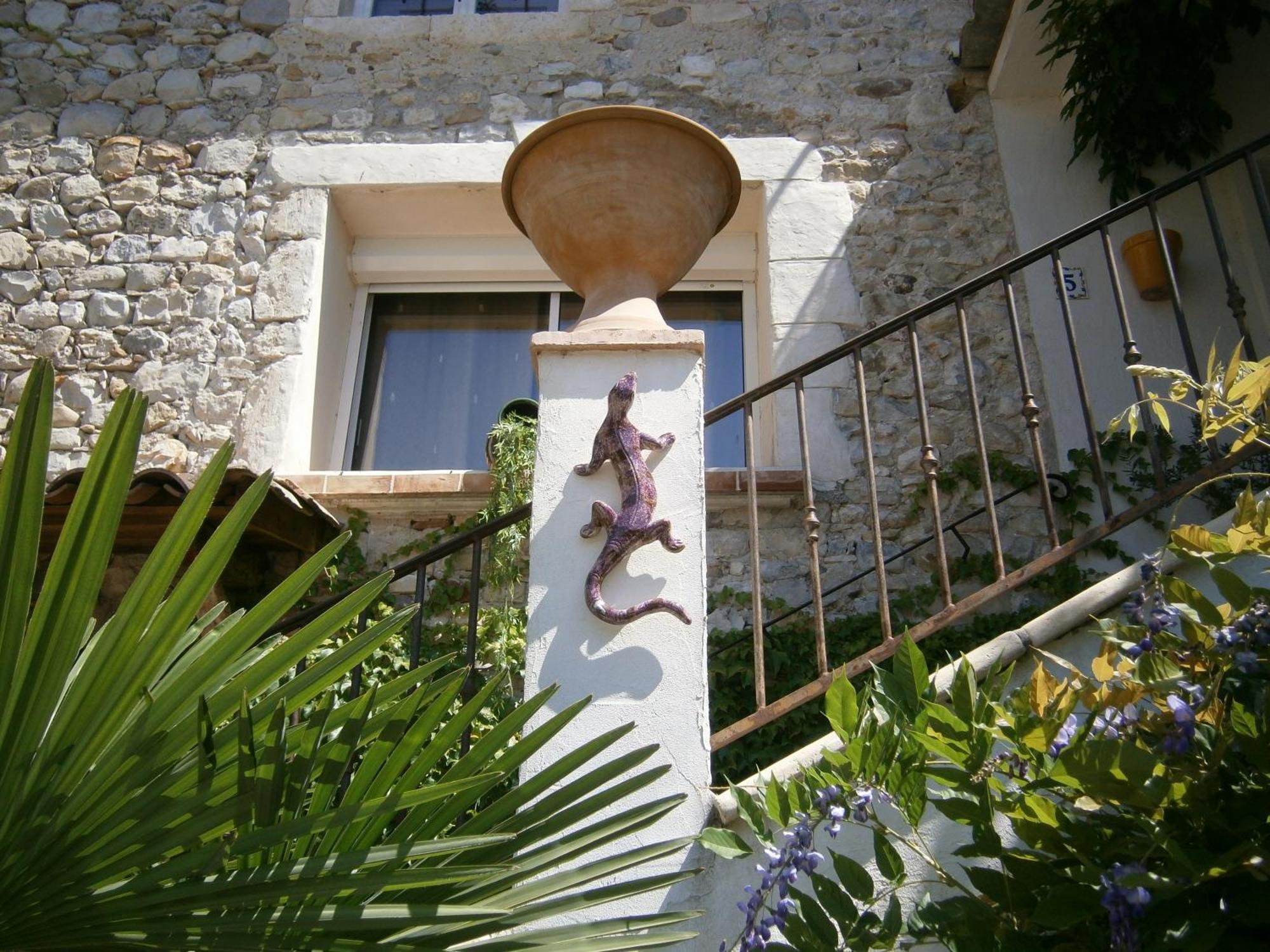 Gite L'Etape Vallon-Pont-dʼArc Exterior foto